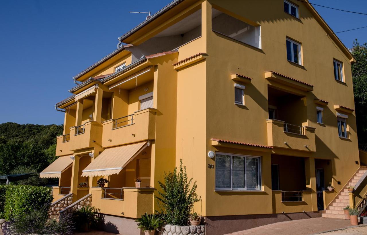 Apartments Silvana In Kampor Exterior photo